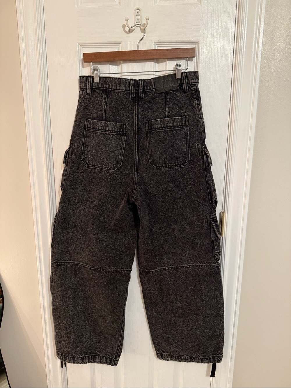 BDG Urban Outfitters Baggy Cargo Jeans - Picture 5 of 7